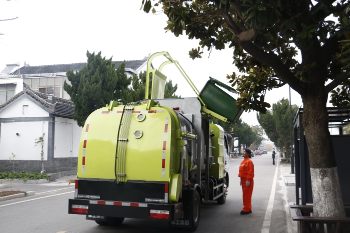 零碳收运、高效闭环 | 徐工纯电动餐厨垃圾车助力贾汪潘安湖绿色环卫升级