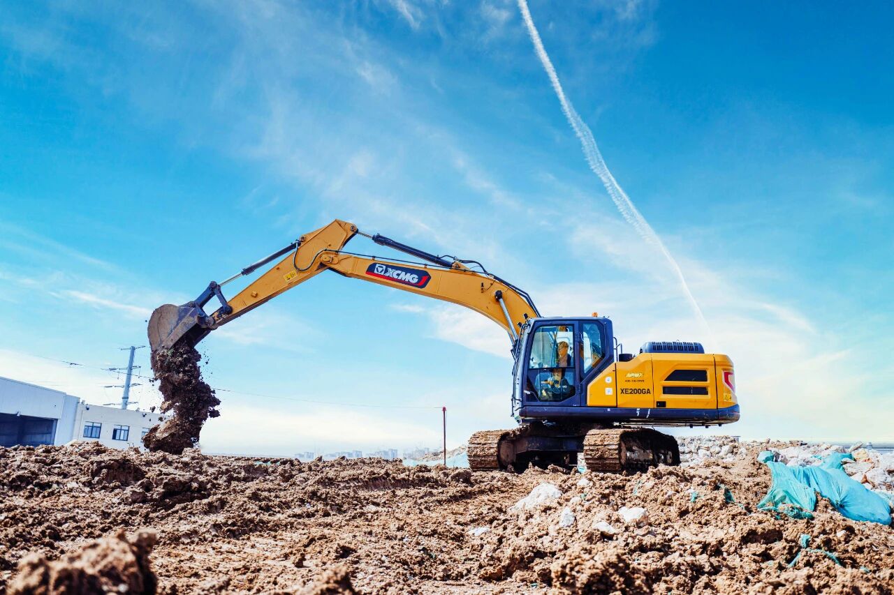 徐工XE200GA助力房建项目提质增效 小时土方量增收5%