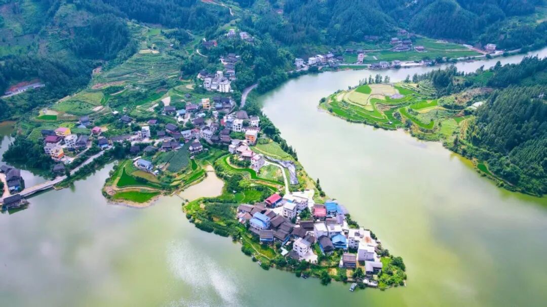 在“村超故乡”——徐工铁臂15天筑堤记！